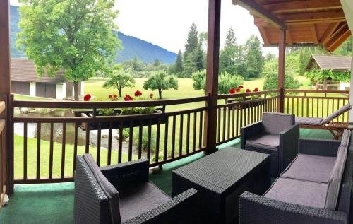 Balcony & Terrace