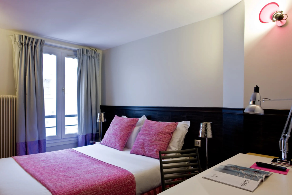 Отель Hôtel Antin Trinité в Париже