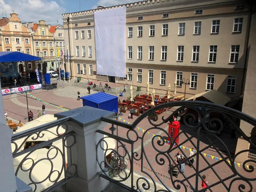 Apartment with balcony