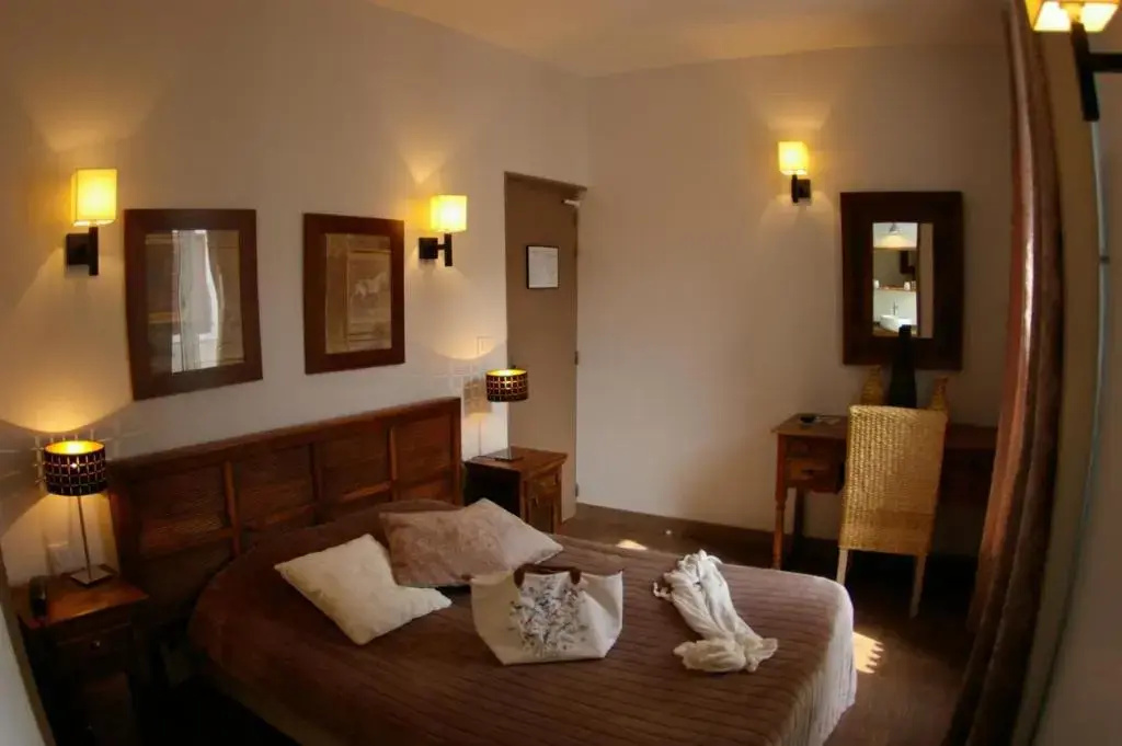 Voir la photo 3 — Logis Hotel Le Cheval Noir