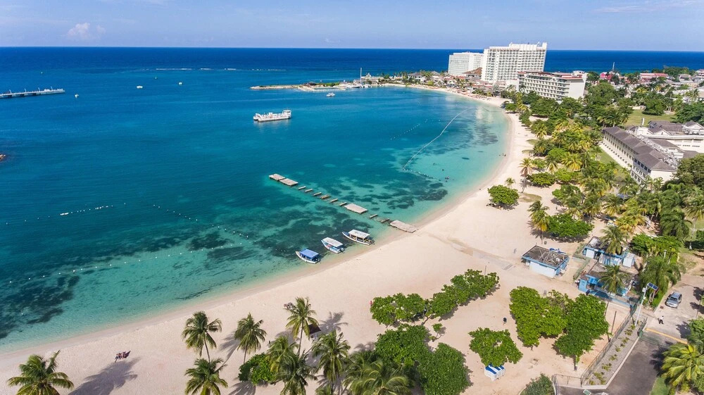 Beach & Waterfront