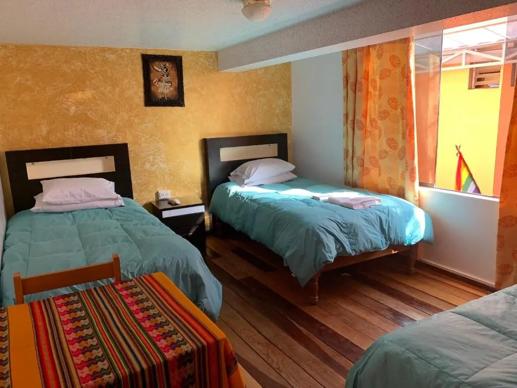 Standard Triple room