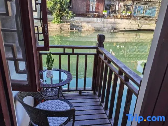 Balcony & Terrace