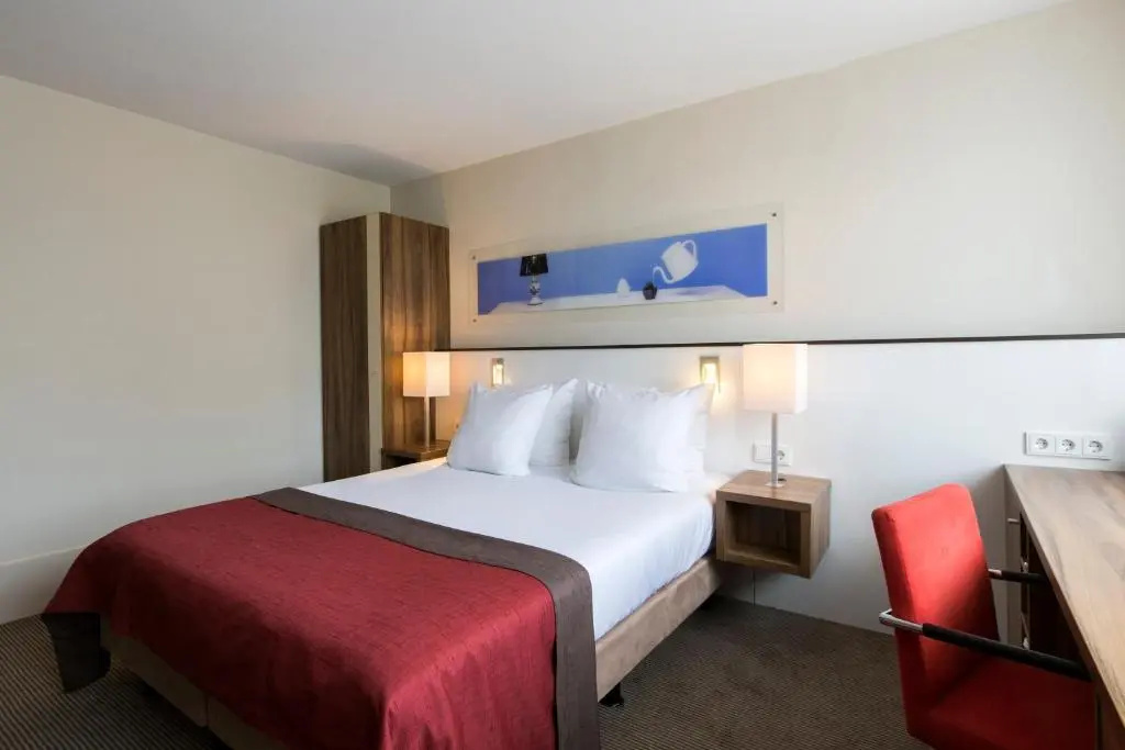 Holiday Inn Eindhoven Centre by IHG - Chambres