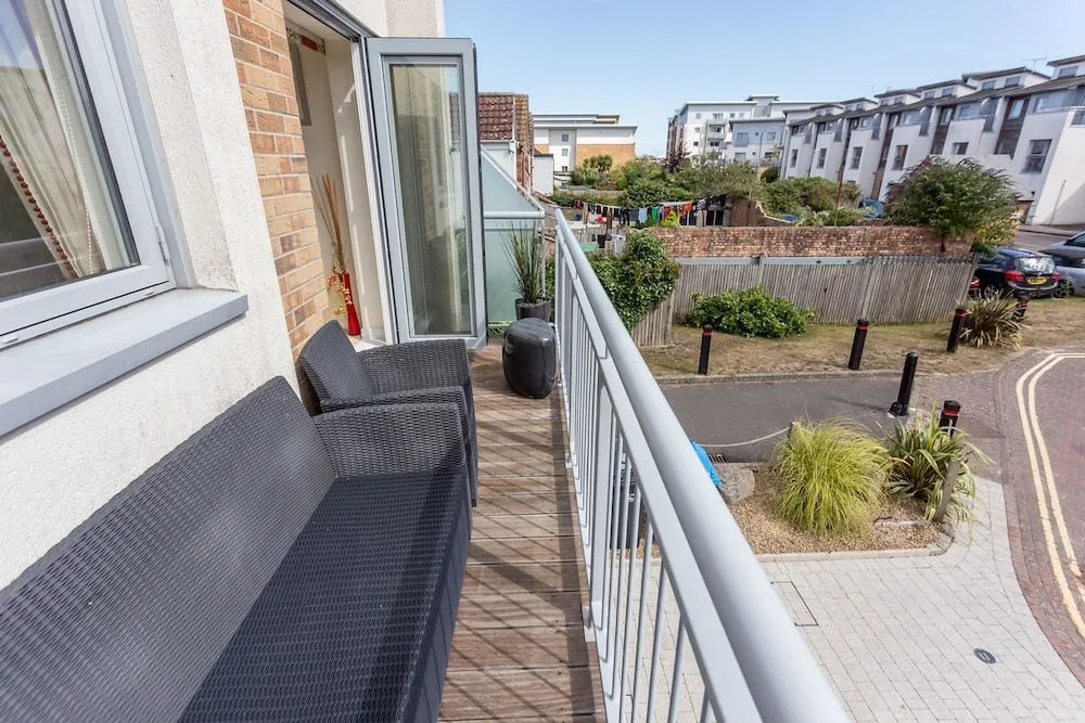 Balcony & Terrace