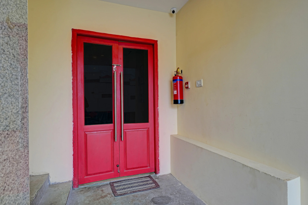 OYO 385 TownHouse Navya International Ramamurthy Nagar