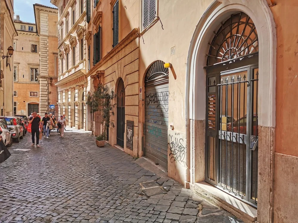 Navona Romantic House