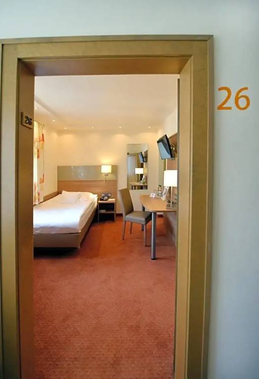 Hotel Hohenstaufen KG - Chambres