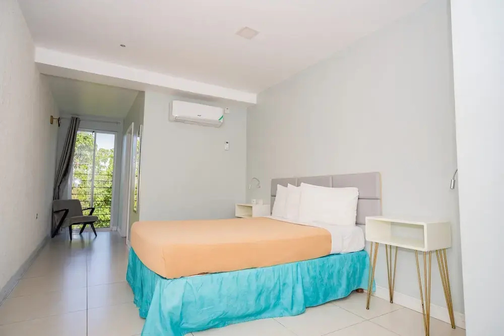Deluxe Double room (full double bed)