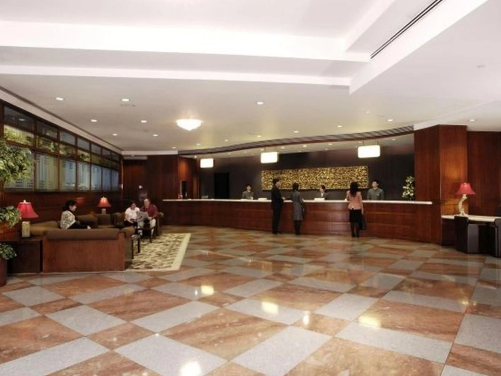 Lobby & Reception