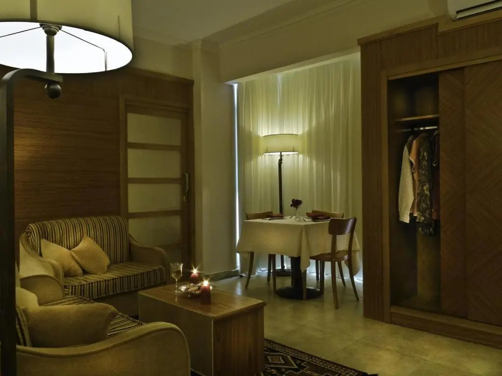 Deluxe Suite