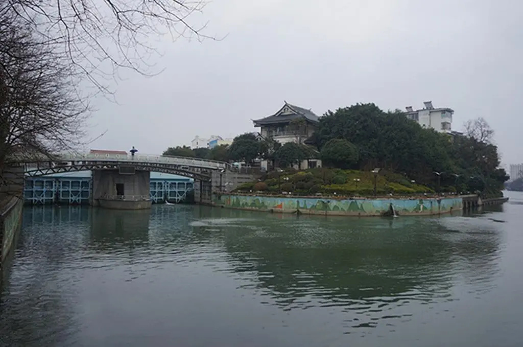 Guilin Flowers Inn