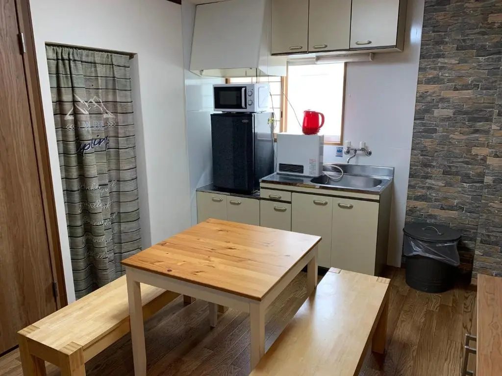 Economy Quadruple room