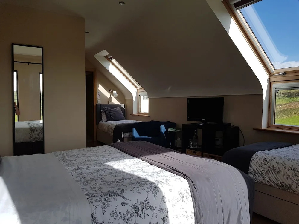 Standard Quadruple Family room with view
