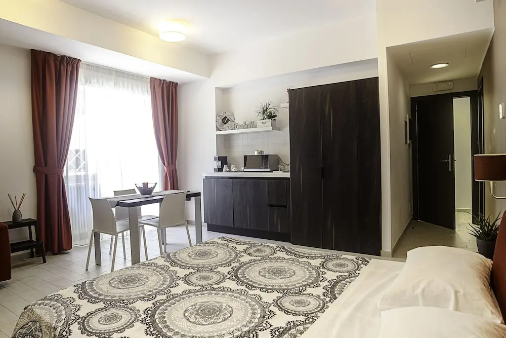 Comfort room