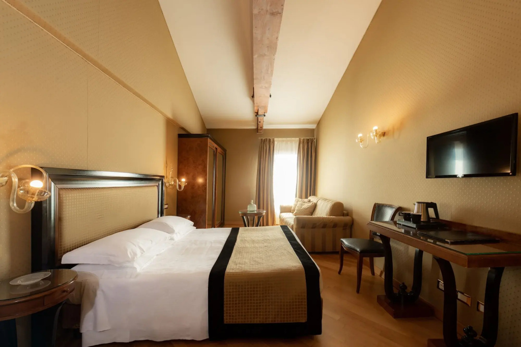Hotel photo 20