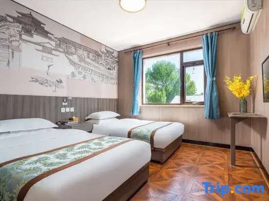 Standard Double room with courtyard view (twin beds)