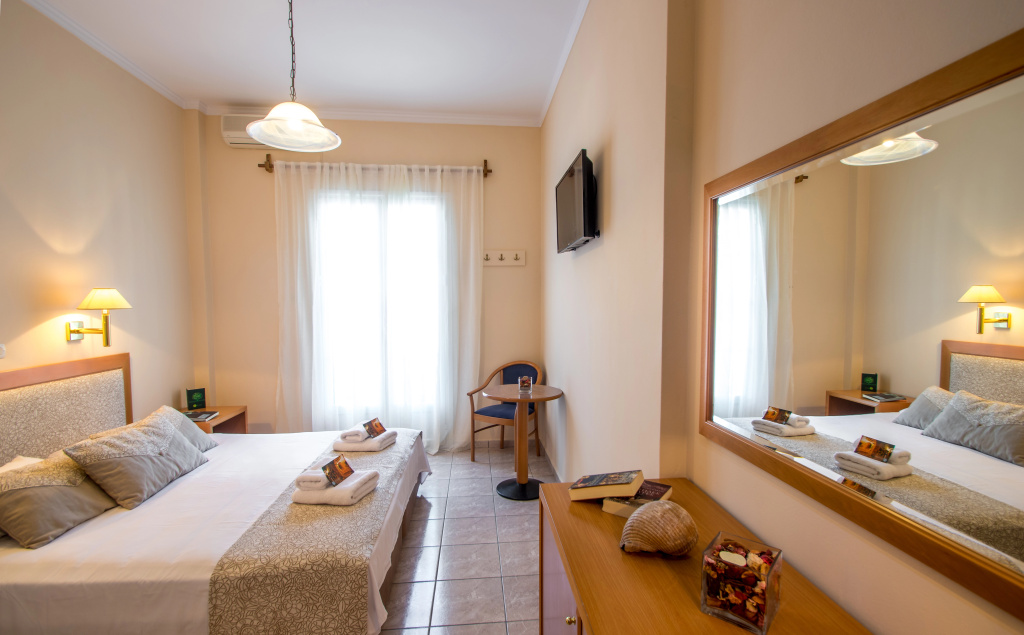 Syros Atlantis Hotel — 4