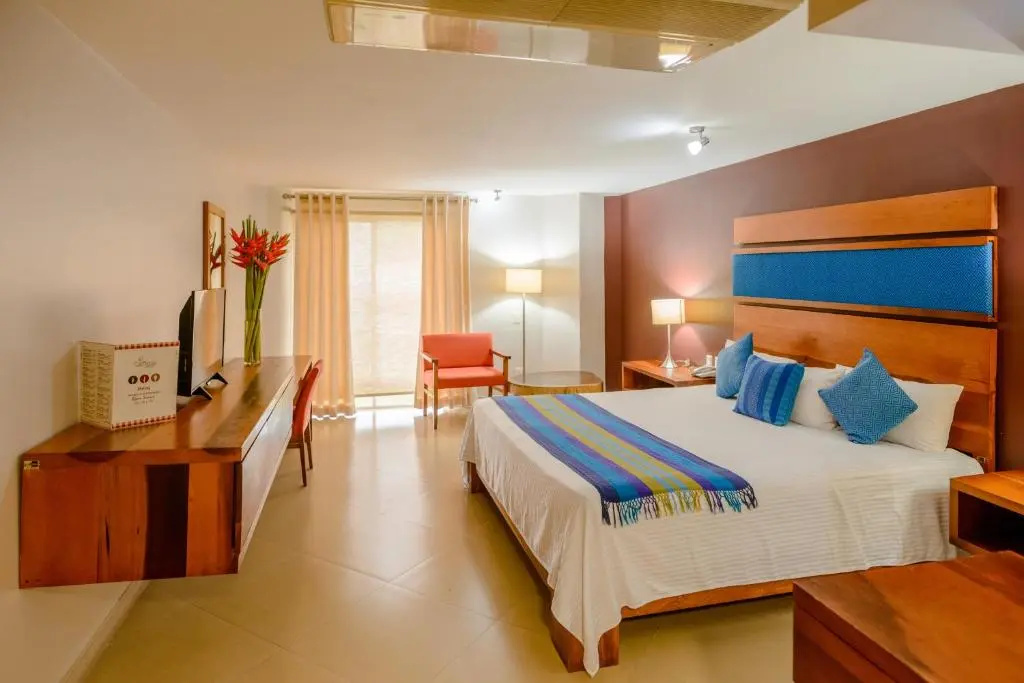 Deluxe Double room (full double bed)