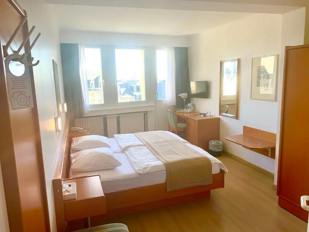 Hôtel Français - Chambres