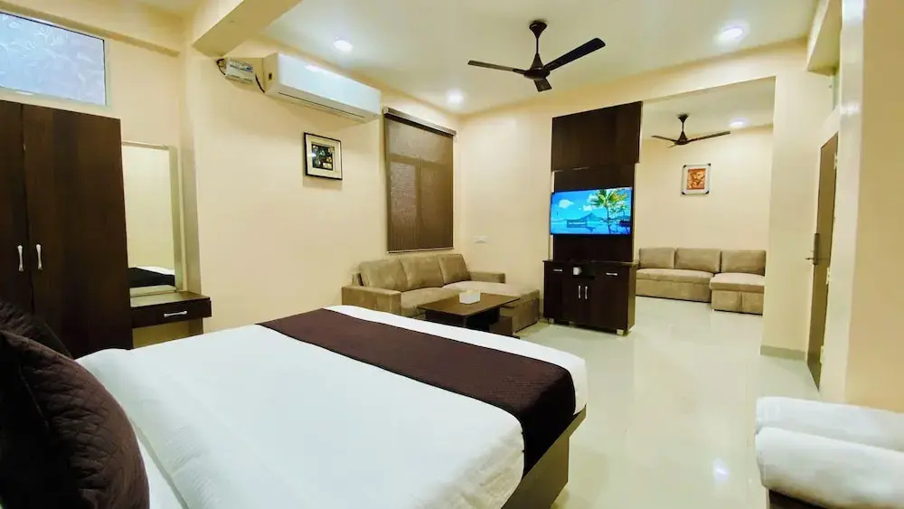 Hotel photo 12