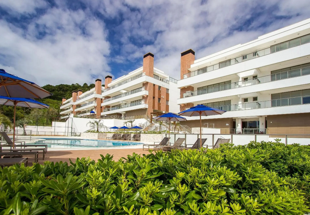 Punta Blu Residence, Luxuoso Apartamento no centro de Bombinhas - 4 dorm