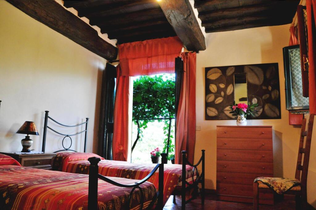 gallery_image_hidden_7