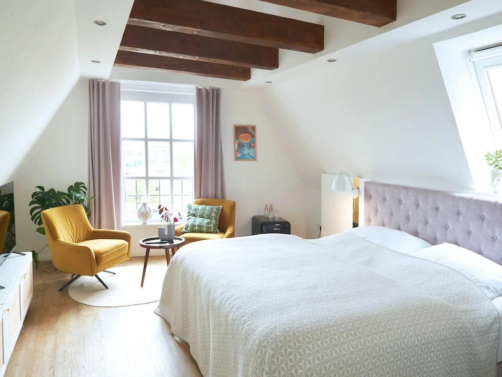 Hotel Five Rooms — 2