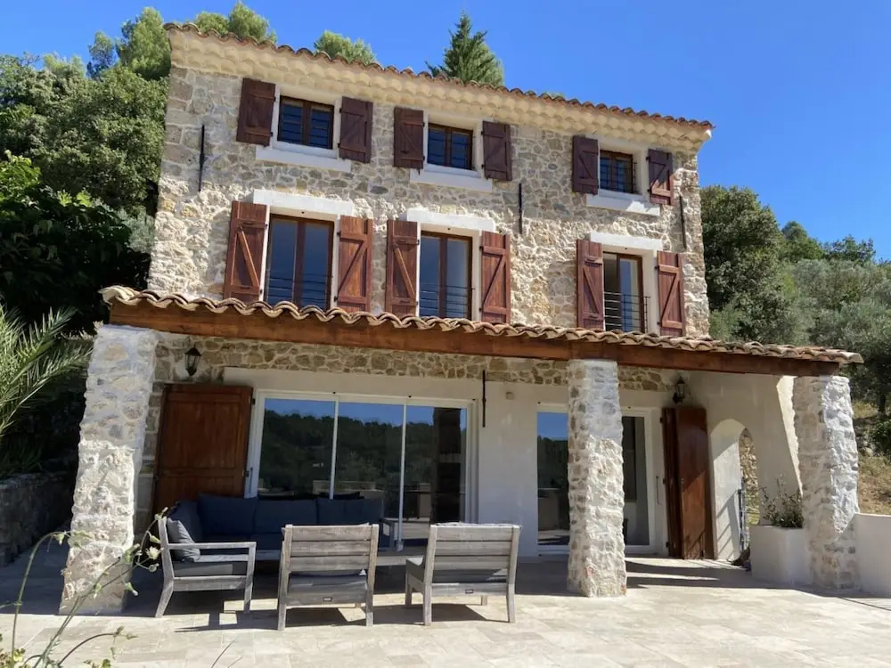 Villa in Ampus With Panoramic Views & Pool