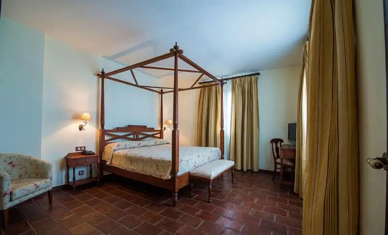 Hospedium Hotel Cortijo Santa Cruz - Chambres