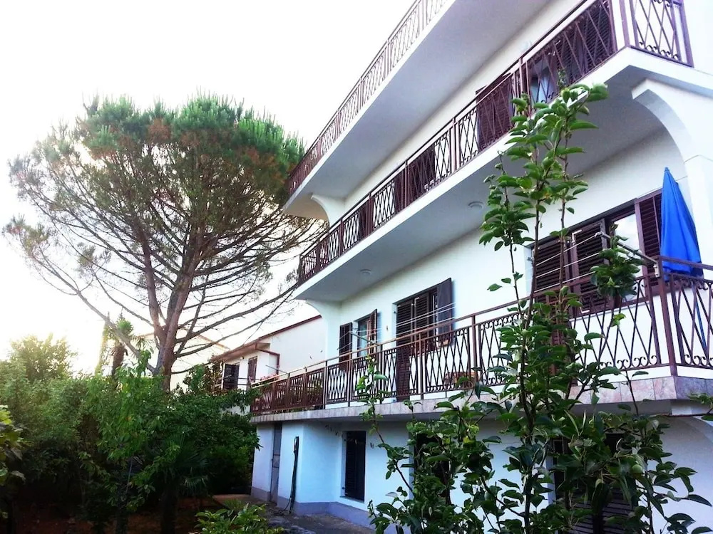 Kamelija apartmani