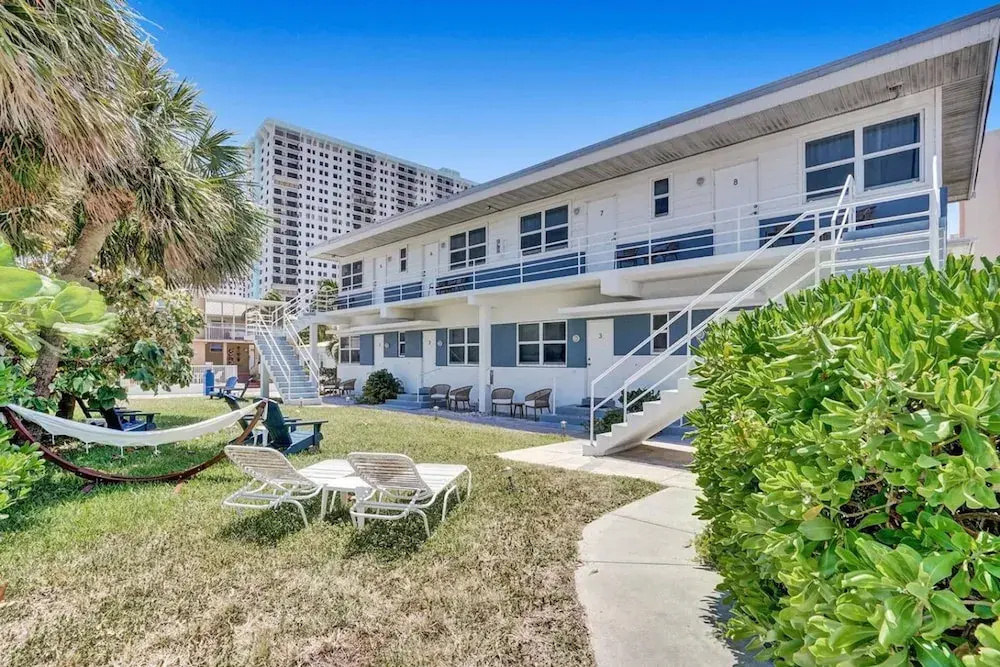 Marine Villas 1 in Hollywood