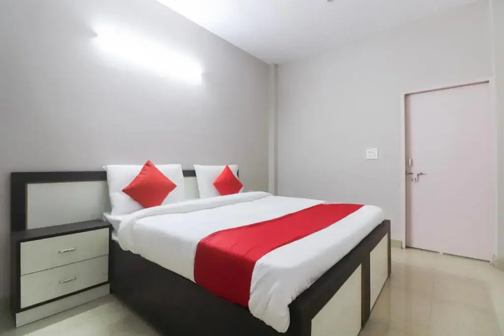 Hotel The Mayur Legacy by OYO Rooms
