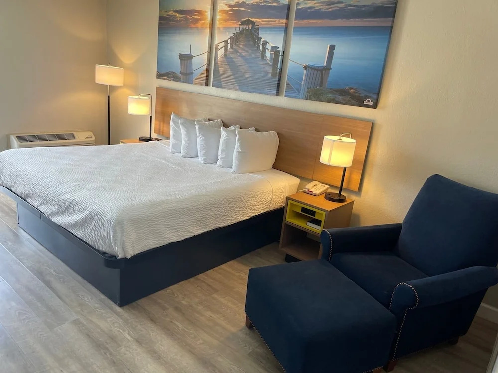 Days Inn Fayetteville-South/I-95 Exit 49