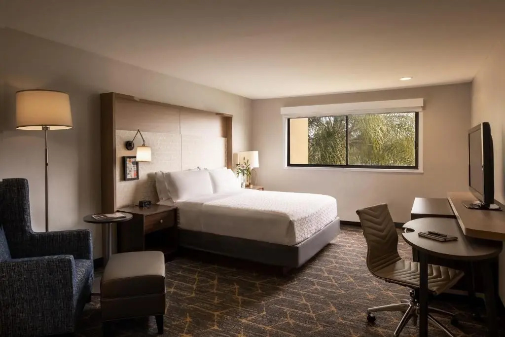 Holiday Inn Santa Ana-Orange Co. Arpt by IHG - Chambres