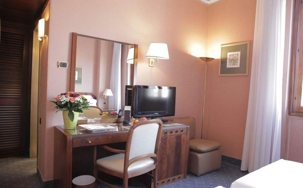 Hotel photo 13
