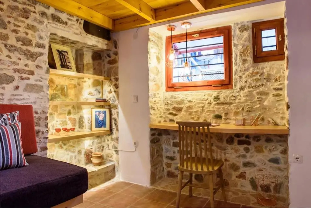 Lavrio stone house 5 min from the centre/port - фото 13