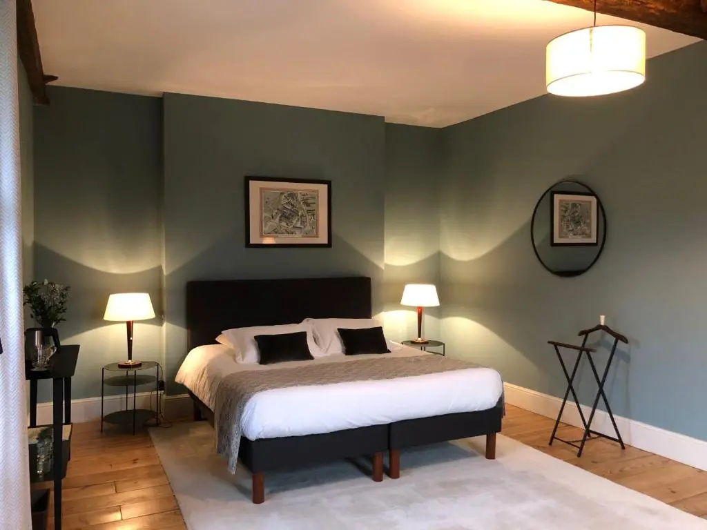 Suite with garden view