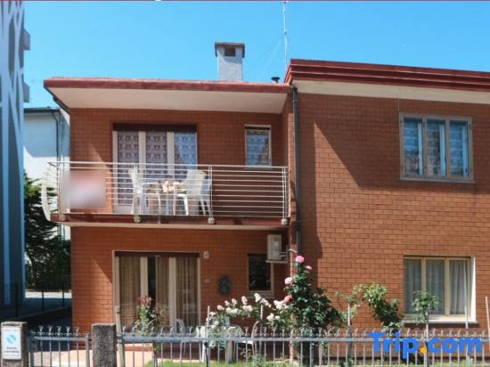 Family villa just a short walk from the beach