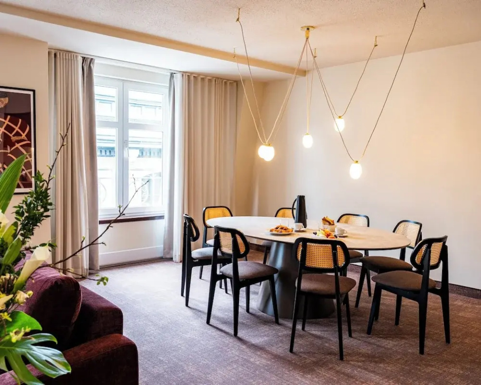 Superior Penthouse Suite with city view