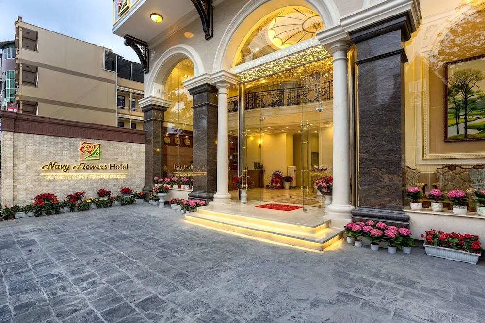 Navy Flowers Hotel