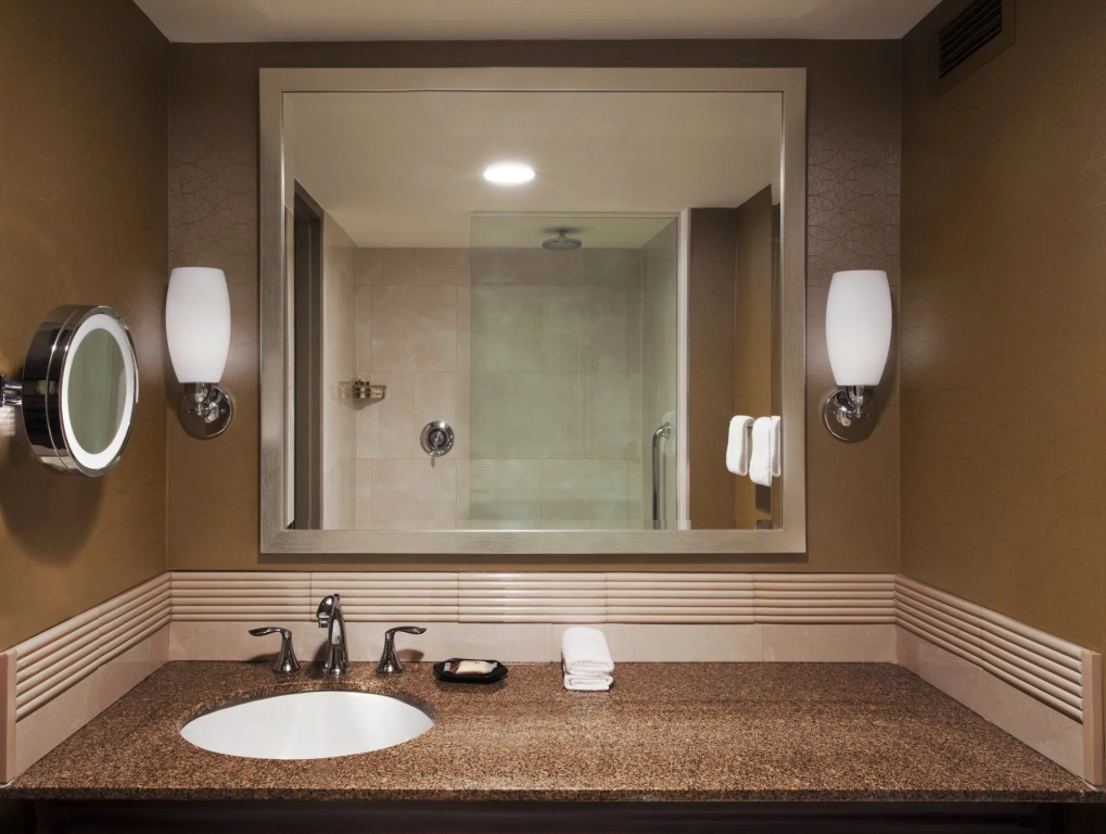 Sheraton Greensboro at Four Seasons