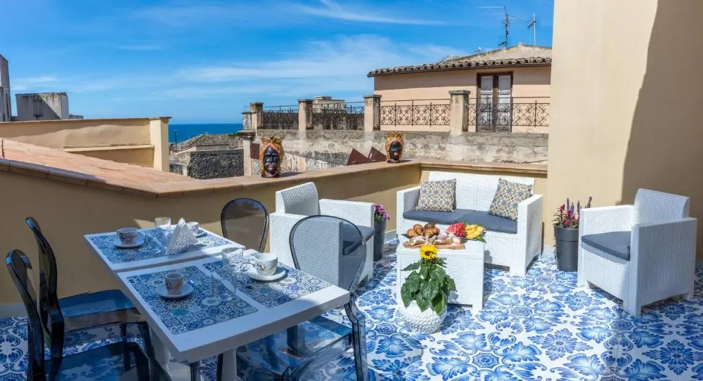 Kéramos Luxury Rooms