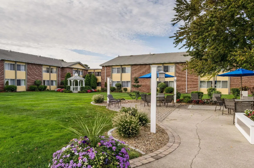 Clarion Hotel Seekonk - Providence - Général