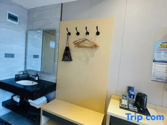 Madrigal hotel 101