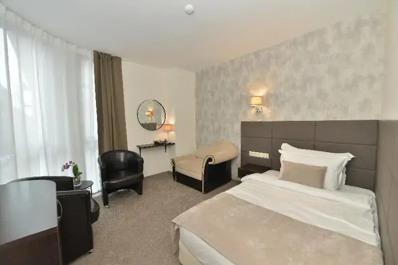 Art Plaza Hotel - Chambres