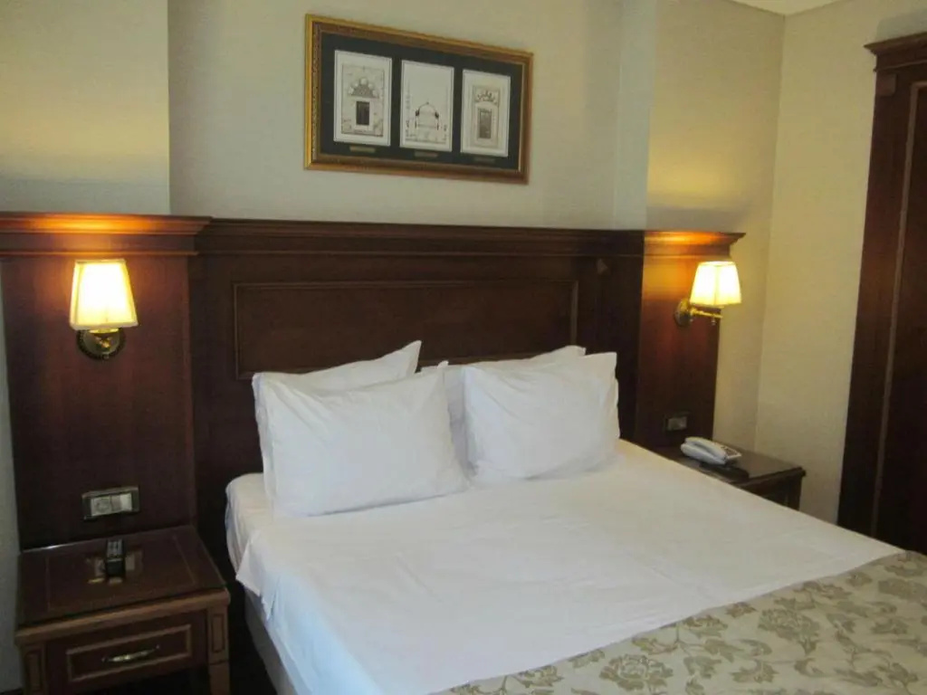 Standard Double room (full double bed)