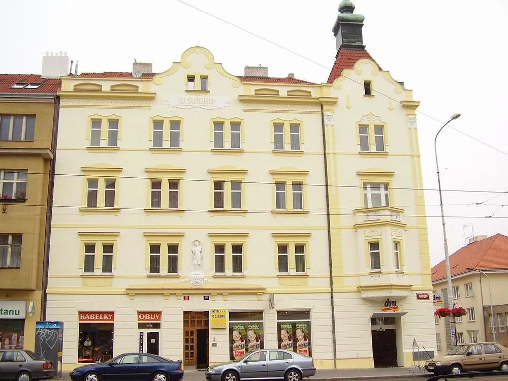 Hotel photo 1