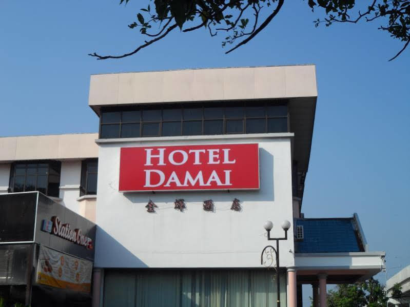 Hotel Damai image
