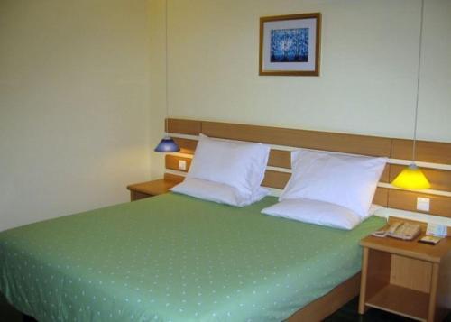 Home Inn Hangzhou Xianshan Xiaoshao Long-Distance Bus Main Station